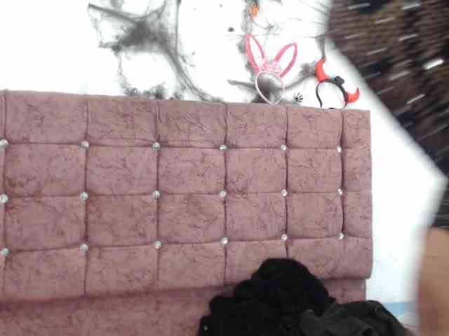aliii_barrera webcam