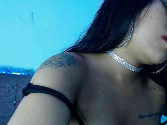 aliii_barrera webcam