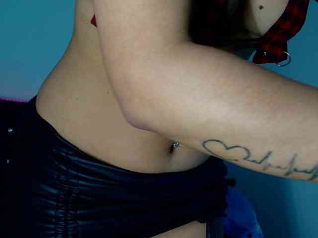 aliii_barrera webcam