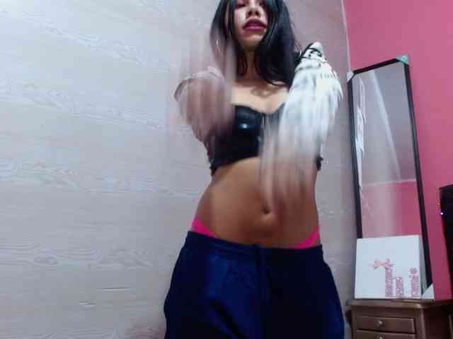 aliii_barrera webcam