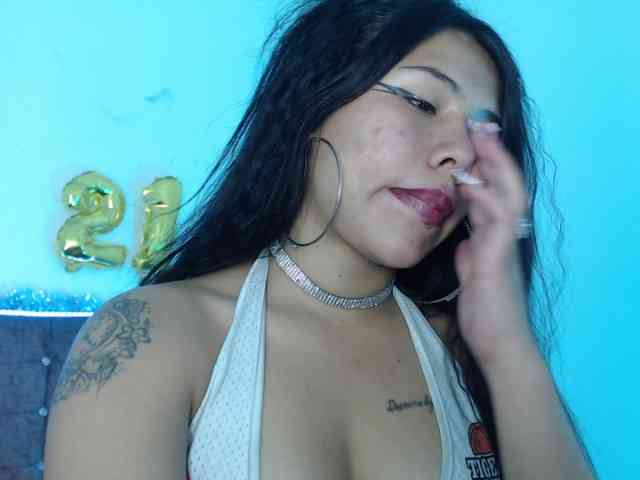 aliii_barrera webcam