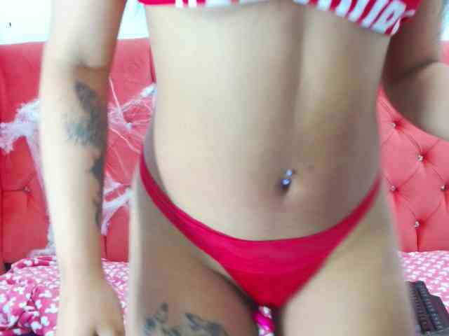 aliii_barrera webcam