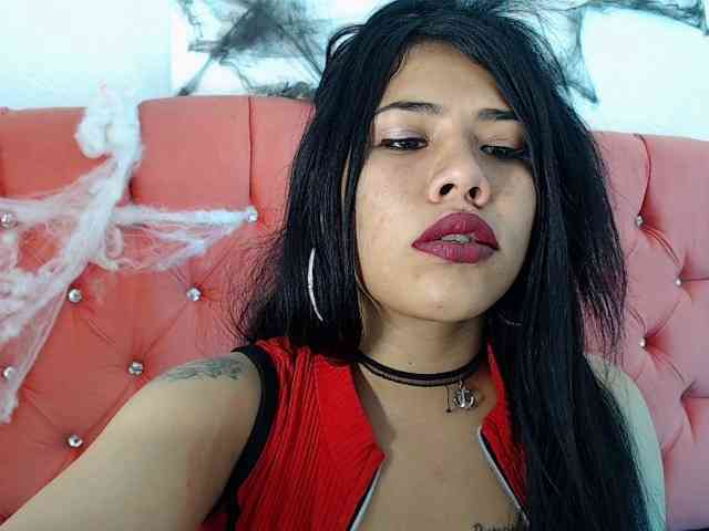 aliii_barrera webcam