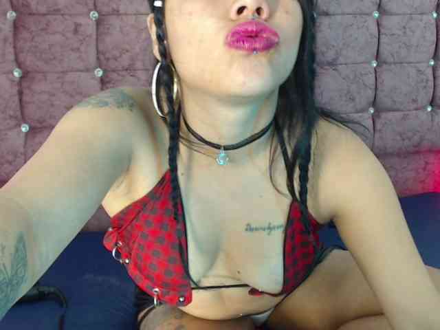 aliii_barrera webcam