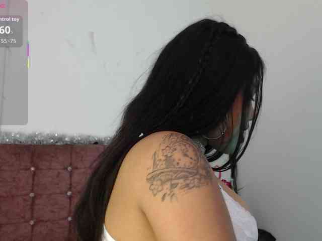 aliii_barrera webcam