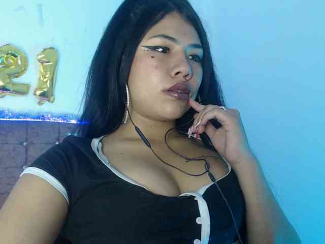 aliii_barrera webcam