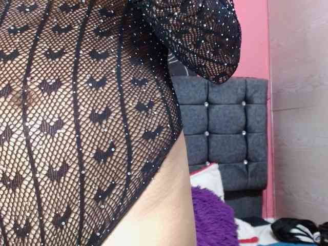 aliii_barrera webcam