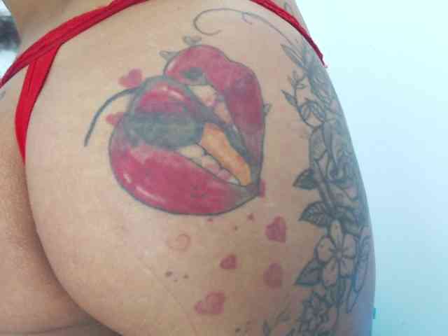 aliii_barrera webcam