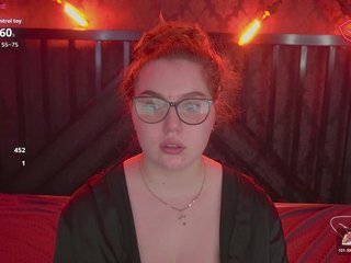 LuxSopphia Porn Show