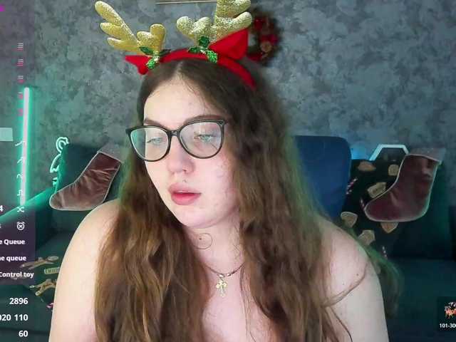 LuxSopphia's BongaCams show and profile