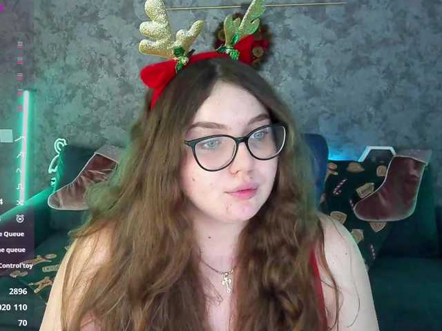 LuxSopphia's BongaCams show and profile