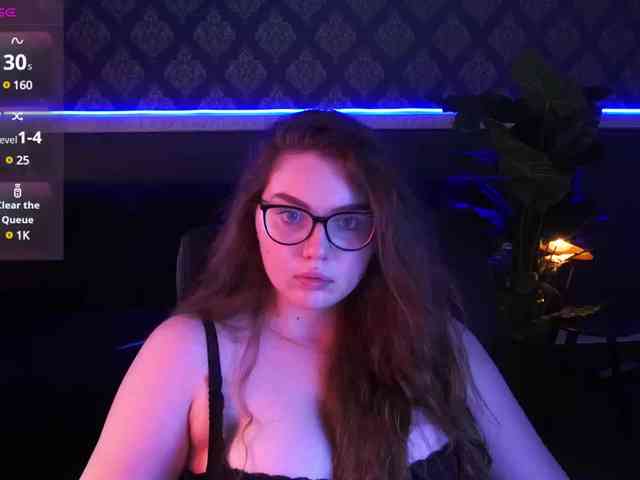 LuxSopphia Live Webcam on BongaCams