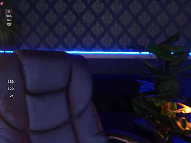 LuxSopphia's webcam live show