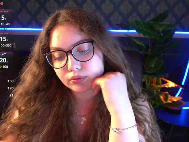 LuxSopphia Live Webcam on BongaCams