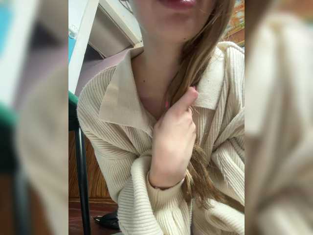 VelvetMoon11 from BongaCams