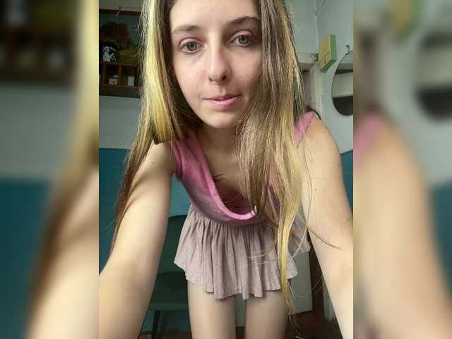 Sex chat gratuit in direct cu VelvetMoon11 pe BongaCams