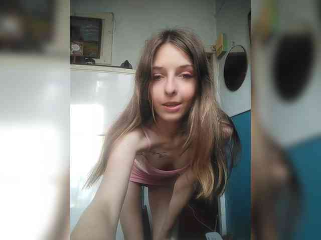 -KittyDoll-Meow- webcam