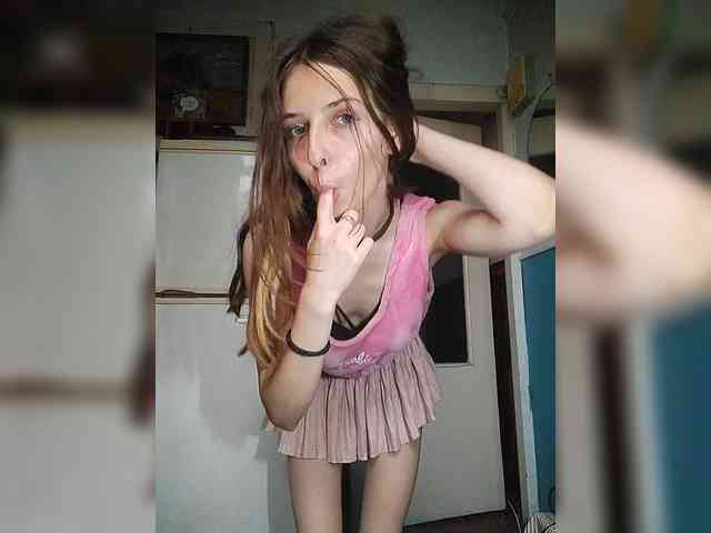 -KittyDoll-Meow- webcam