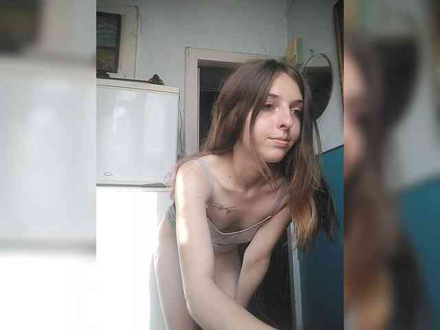 -KittyDoll-Meow- webcam