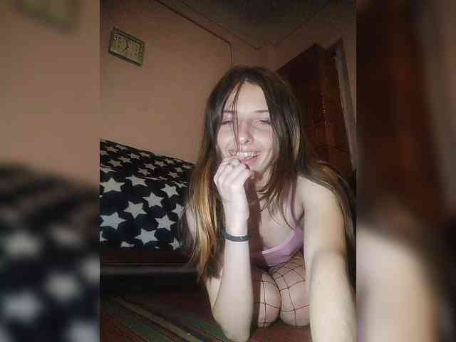 -KittyDoll-Meow- webcam