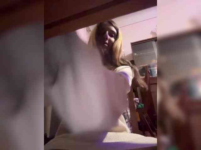 -KittyDoll-Meow- webcam