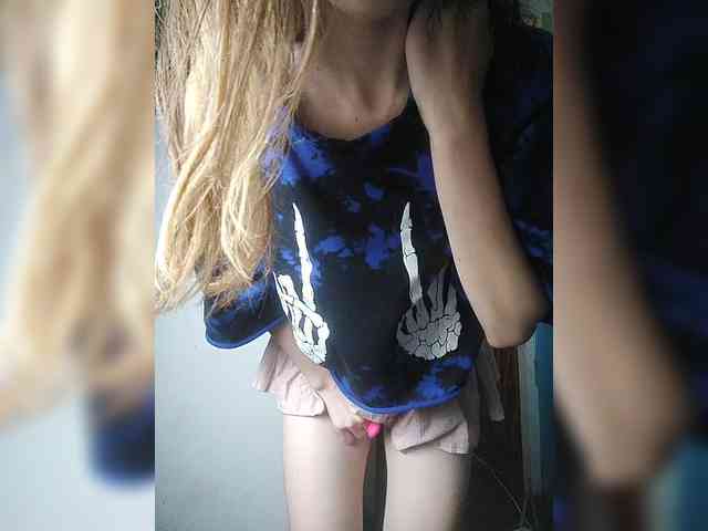 -KittyDoll-Meow- webcam