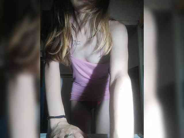 -KittyDoll-Meow- webcam