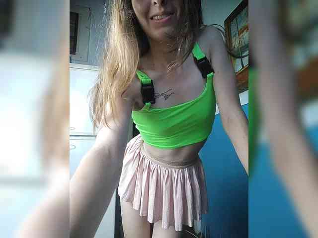-KittyDoll-Meow- webcam