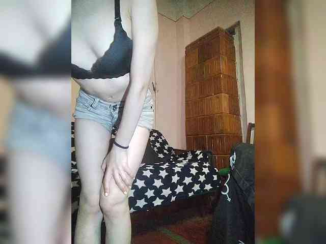 -KittyDoll-Meow- webcam