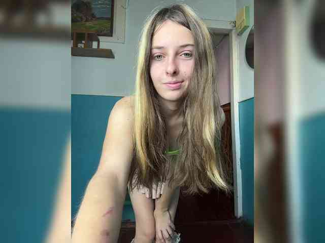-KittyDoll-Meow- webcam