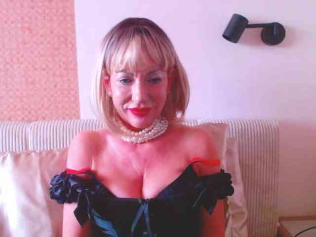 GabrielleShow webcam