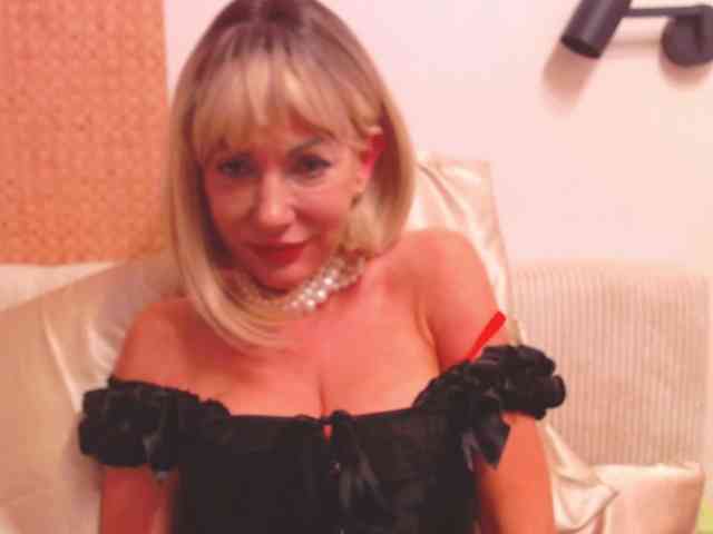 GabrielleShow webcam