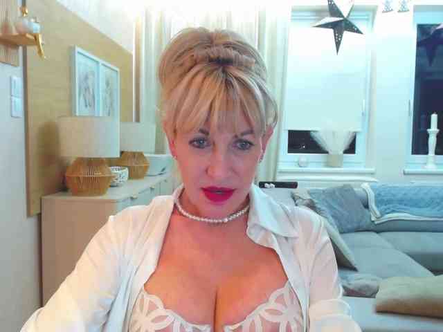 GabrielleShow GabrielleShow