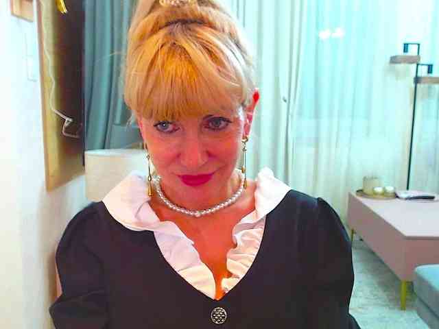 GabrielleShow webcam