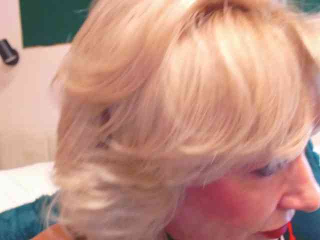 GabrielleShow webcam