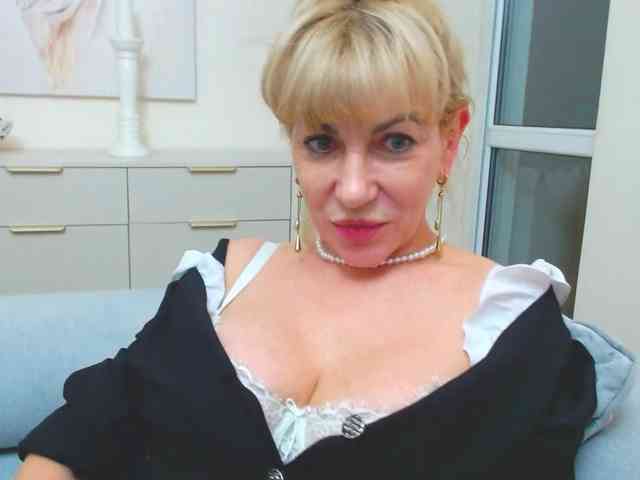 GabrielleShow webcam