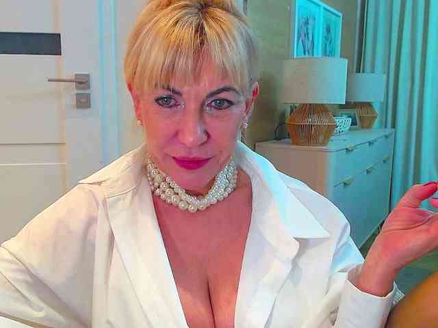 GabrielleShow webcam