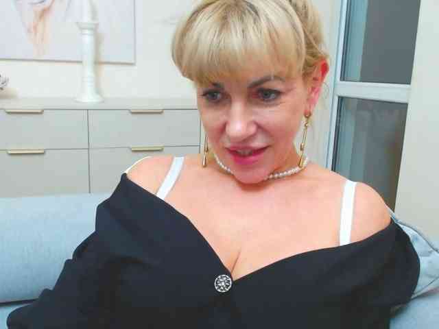 GabrielleShow webcam