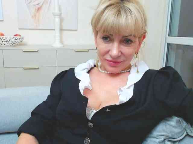 GabrielleShow webcam