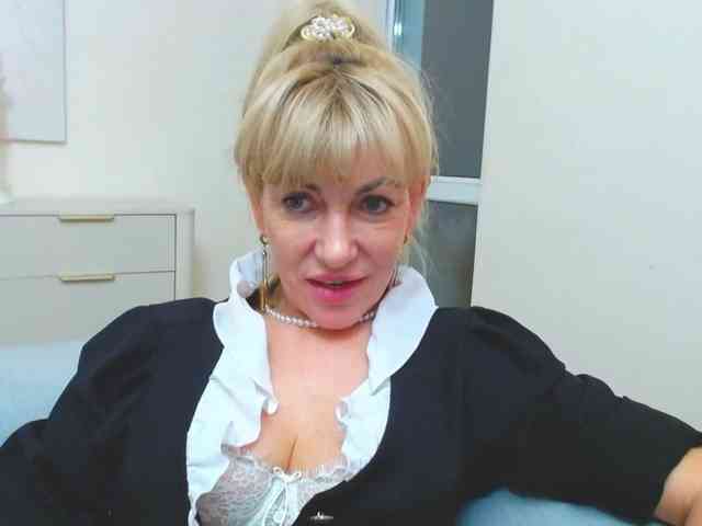 GabrielleShow webcam