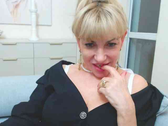 GabrielleShow webcam