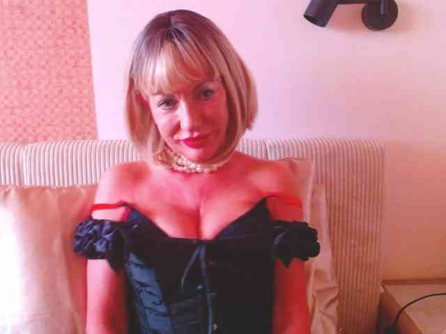 GabrielleShow webcam