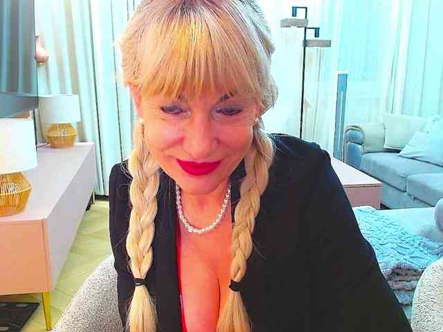 GabrielleShow webcam