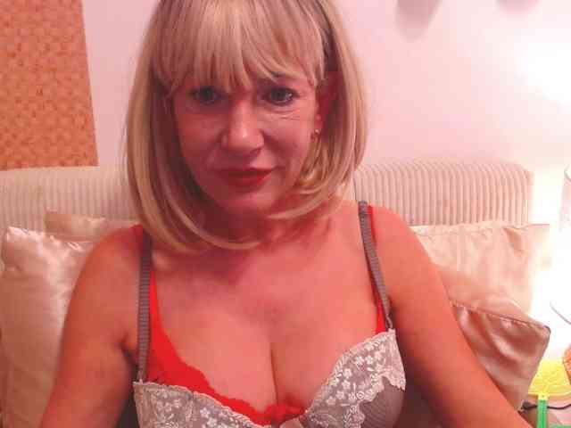 GabrielleShow webcam