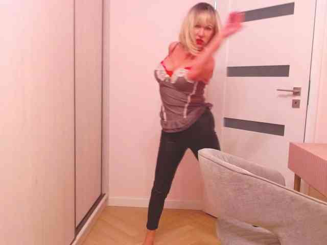 GabrielleShow webcam