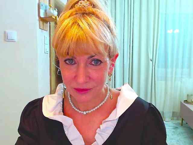 GabrielleShow webcam