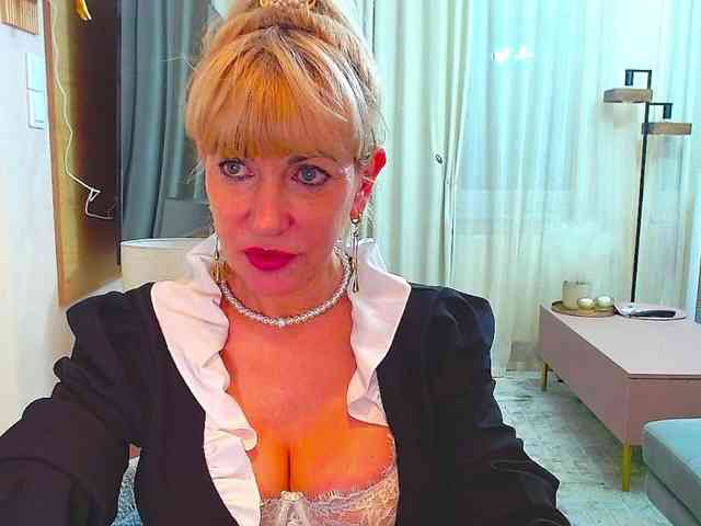 GabrielleShow webcam