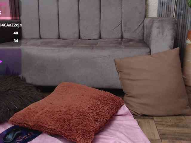 GagingZhara webcam