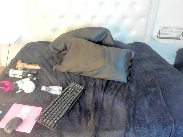 rouse-sexy-hotxx77's BongaCams show and profile