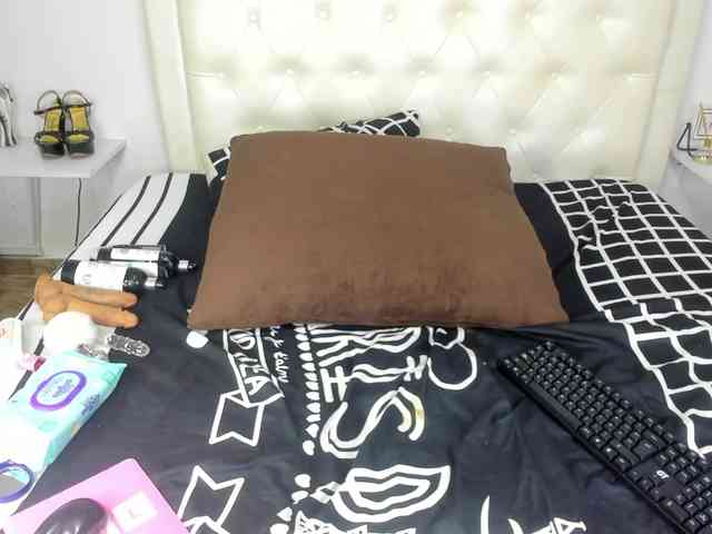 rouse-sexy-hotxx77 webcam